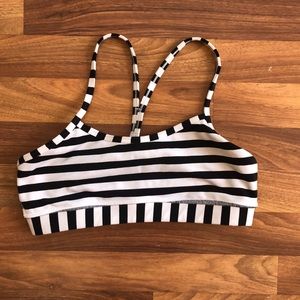 Lululemon size 8 flow y striped sports bra